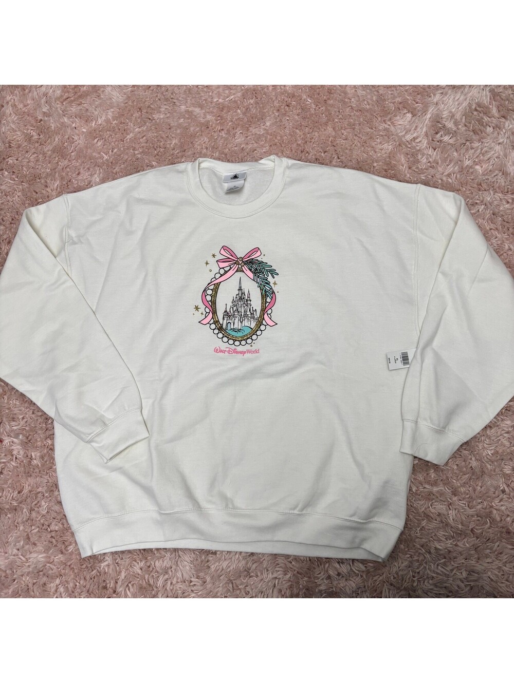 Walt Disney World Disney Parks 2025 Christmas Castle Frame Sweatshirt Size XL - Picture 1 of 1